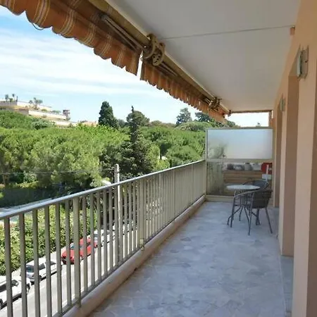 Daire Superbe 2 Pieces Avec Terrasse Antibes