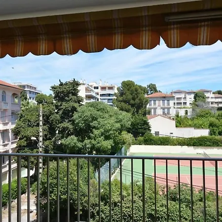Daire Superbe 2 Pieces Avec Terrasse Antibes