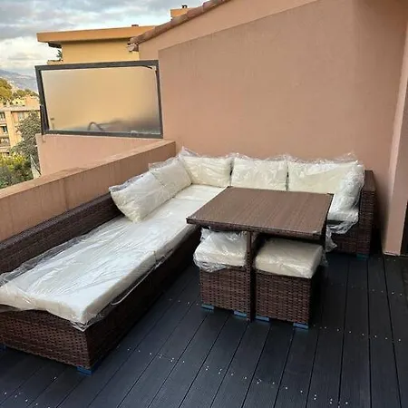 Apartment Superbe 2 Pieces Avec Terrasse *